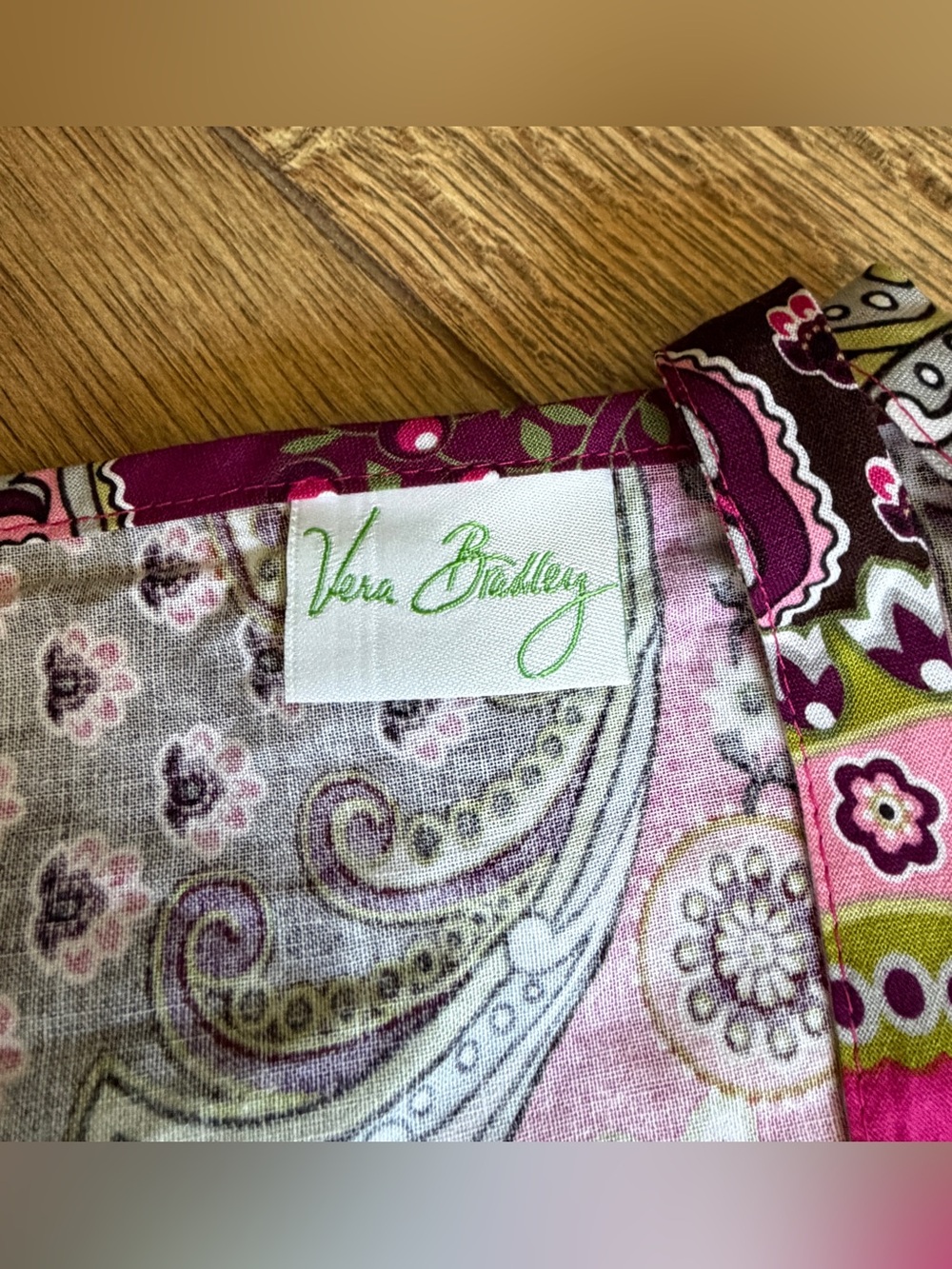 Vera Bradley Very Berry Paisley Apron Rare & Retired Pattern – Birthday Gift - Picture 5 of 9